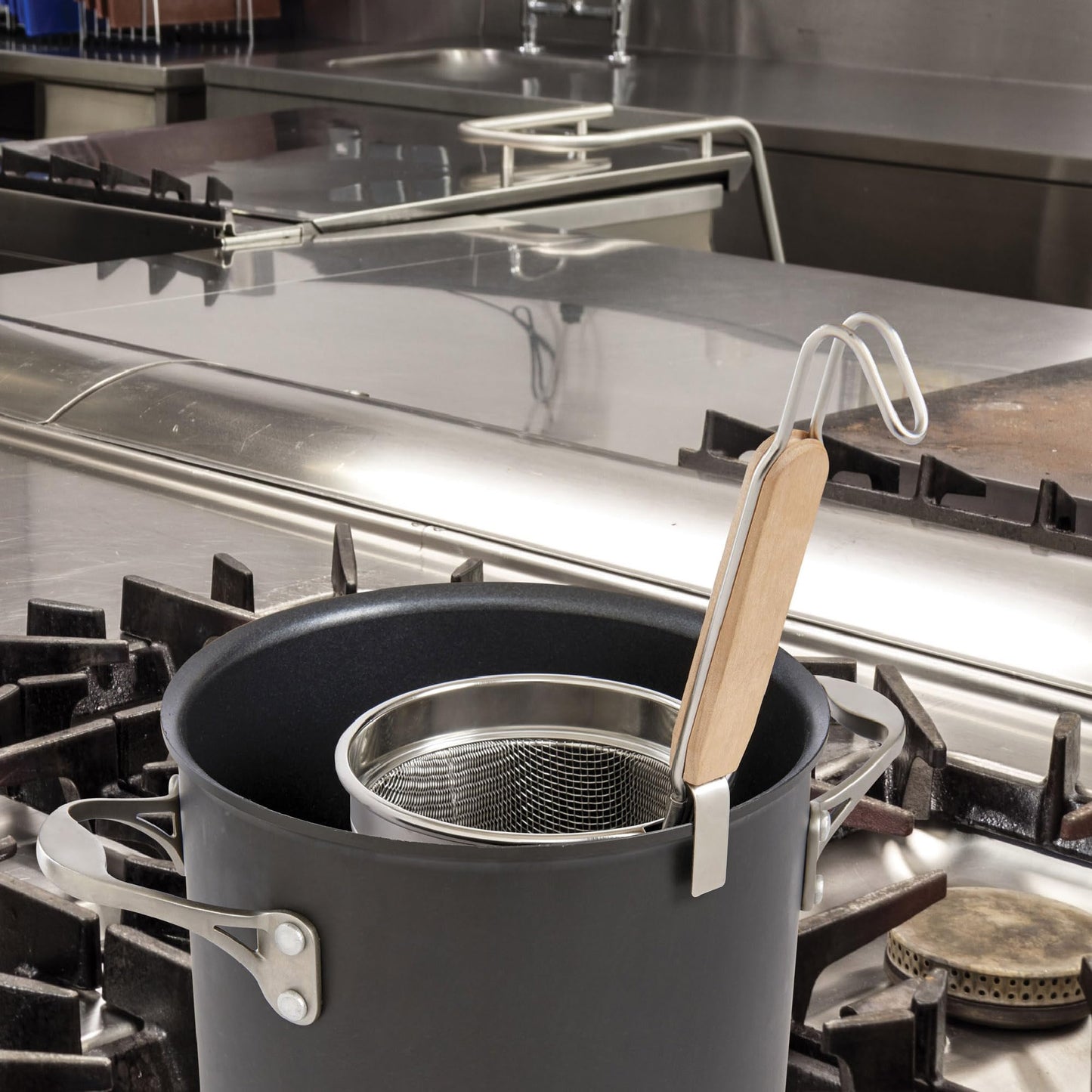 Helen's Asian Kitchen Helen’s Asian Kitchen Stainless Steel Mesh Spide, 6-Inch, Basket, Silver