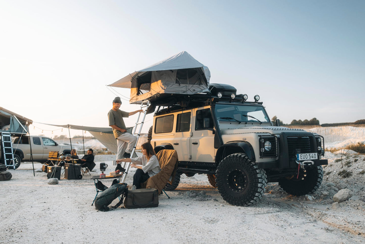 Thule Foothill 2 Person Rooftop Tent, Large Windows and Breathable mesh Panels, Includes Mattress, Low-Profile Design