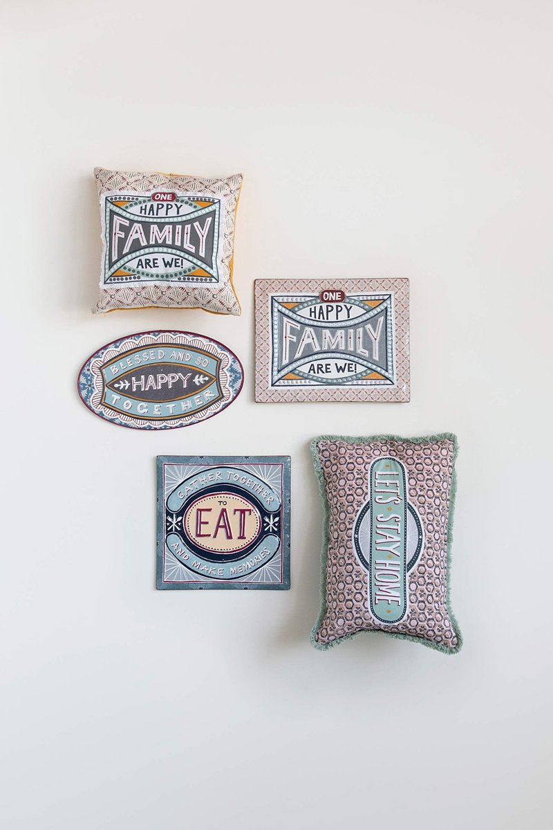 Creative Co-Op One Happy Family are We! Reversible Cotton Stamp Pillow with Solid Back (DF2555)