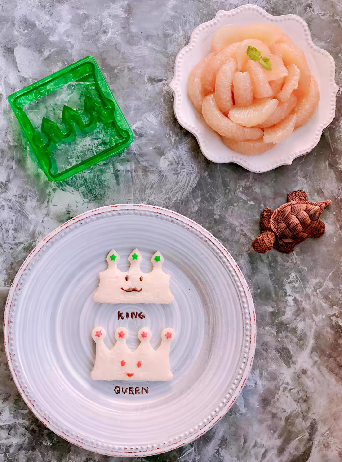 4-Piece Fun Sandwich Cutters Set – Heart, Car, Train, Crown Shapes | BPA-Free Plastic Bread Molds for Kids & Adults | Creative Lunchbox Tools