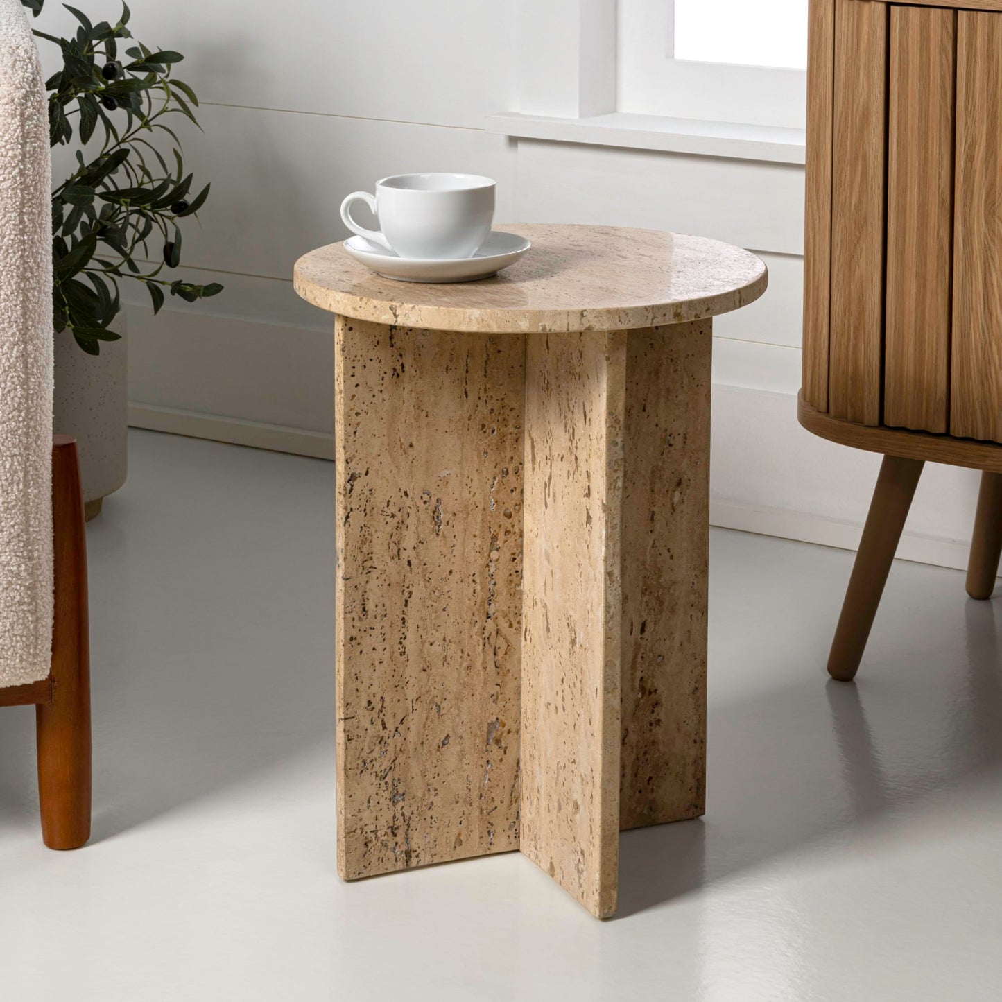 JONATHAN Y Javier Solid Travertine Marble End Table, 14-inch Round Modern Accent Side Table with Geometric Cross Base for Living Room, Bedroom, Glossy Natural Stone, Fully Assembled MTB1103C