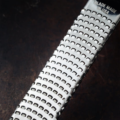 Microplane Zester Grater in Cashmere Beige for Citrus Fruits, Hard Cheese, Ginger, Chocolate and Nutmeg with Fine Stainless Steel Blade - Made in USA