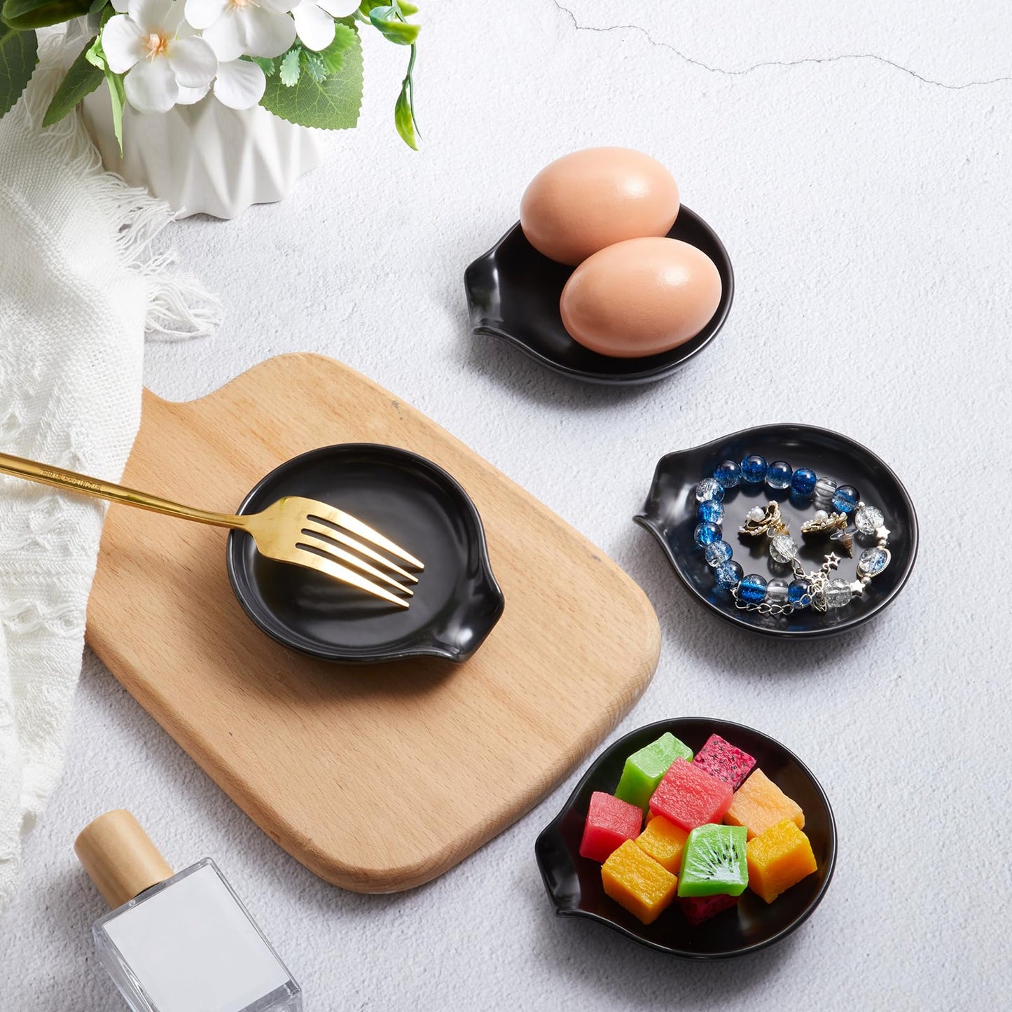 Bokon 8 Pack Ceramic Spoon Rest with Holder, Kitchen Utensil Rest for Stove Top, Dipping Sauce Dishes, Heat Resistant and Dishwasher Safe (Black)