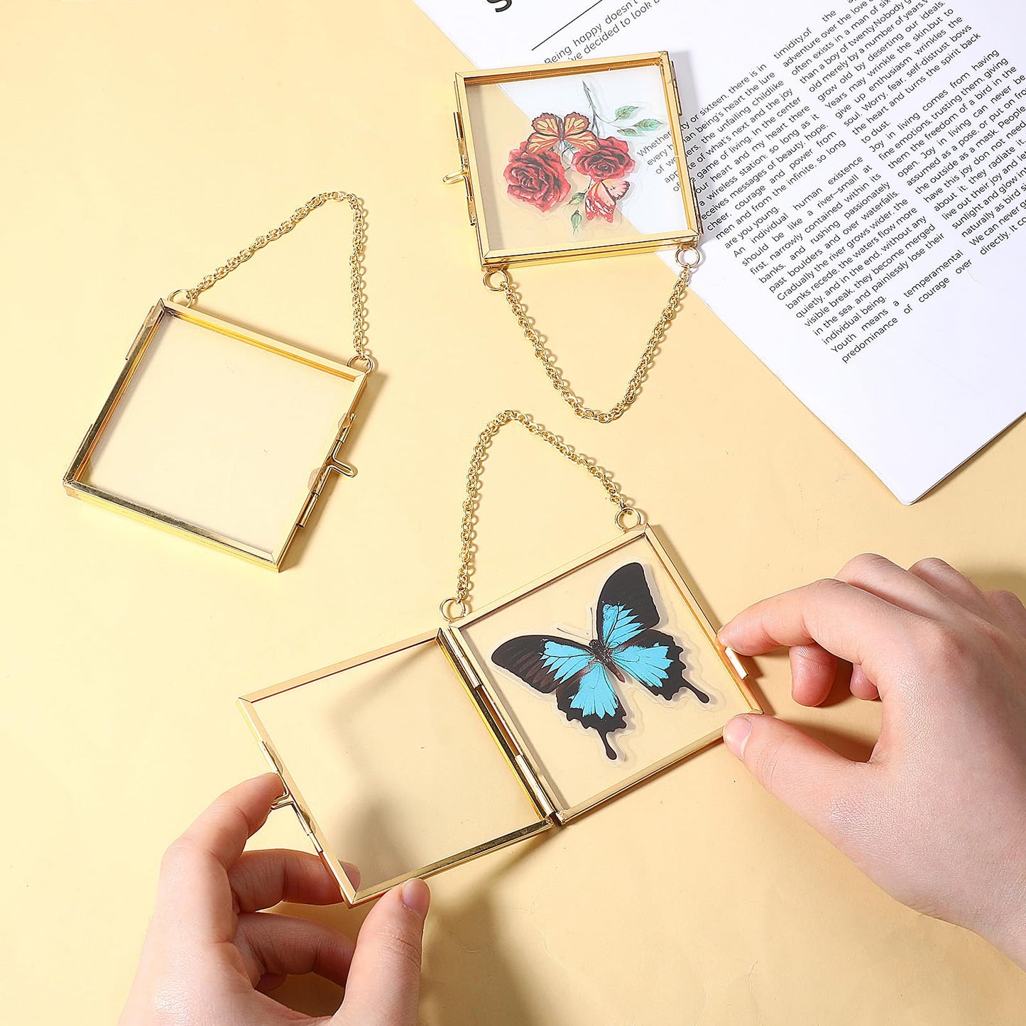 6pcs Glass Frames for Pressed Flowers Gold Mini Glass Hanging Frame 2.7x2.7x0.3 Inch Square Mini Metal Picture Frame Ornaments Clear Double Sided Glass Floating Frame Hanging Artwork Display Frame