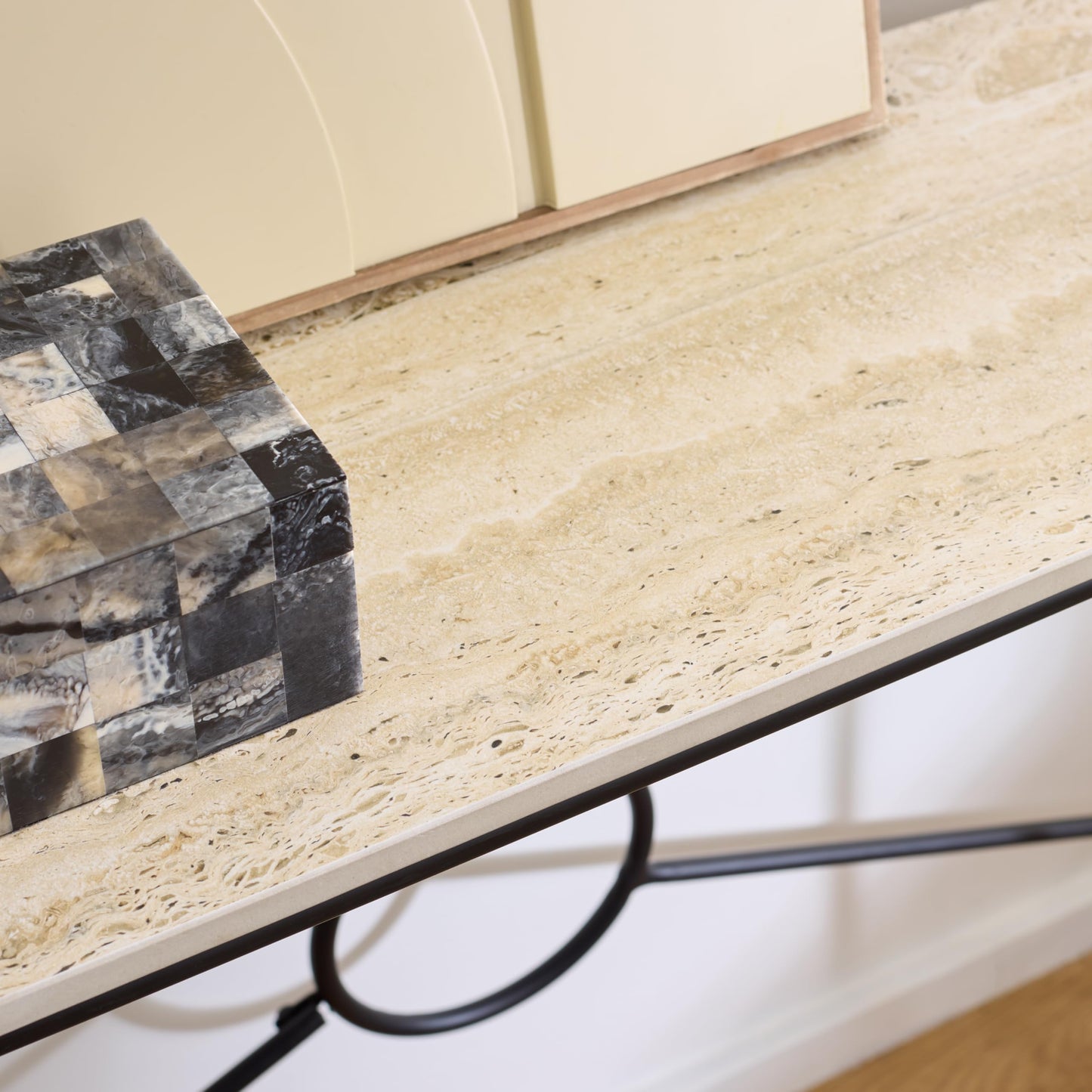 SAFAVIEH Home Collection - Lenin Console Table, Beige Ceramic Top with Black Metal Frame (CNS3706A)