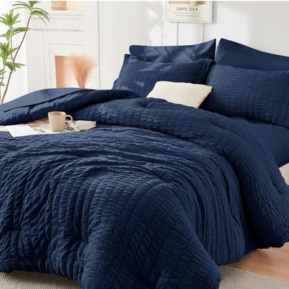 HYMOKEGE Queen Comforter Set - Lightweight 3-Piece Bedding Set with Soft Down Alternative - Navy Blue