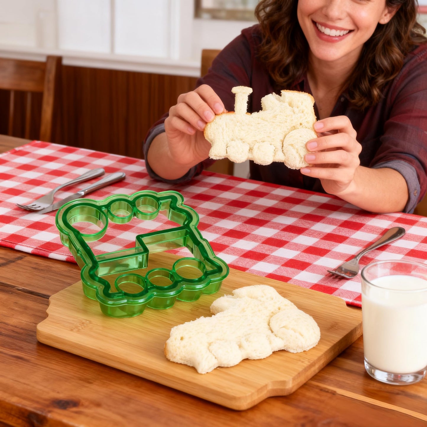 4-Piece Fun Sandwich Cutters Set – Heart, Car, Train, Crown Shapes | BPA-Free Plastic Bread Molds for Kids & Adults | Creative Lunchbox Tools