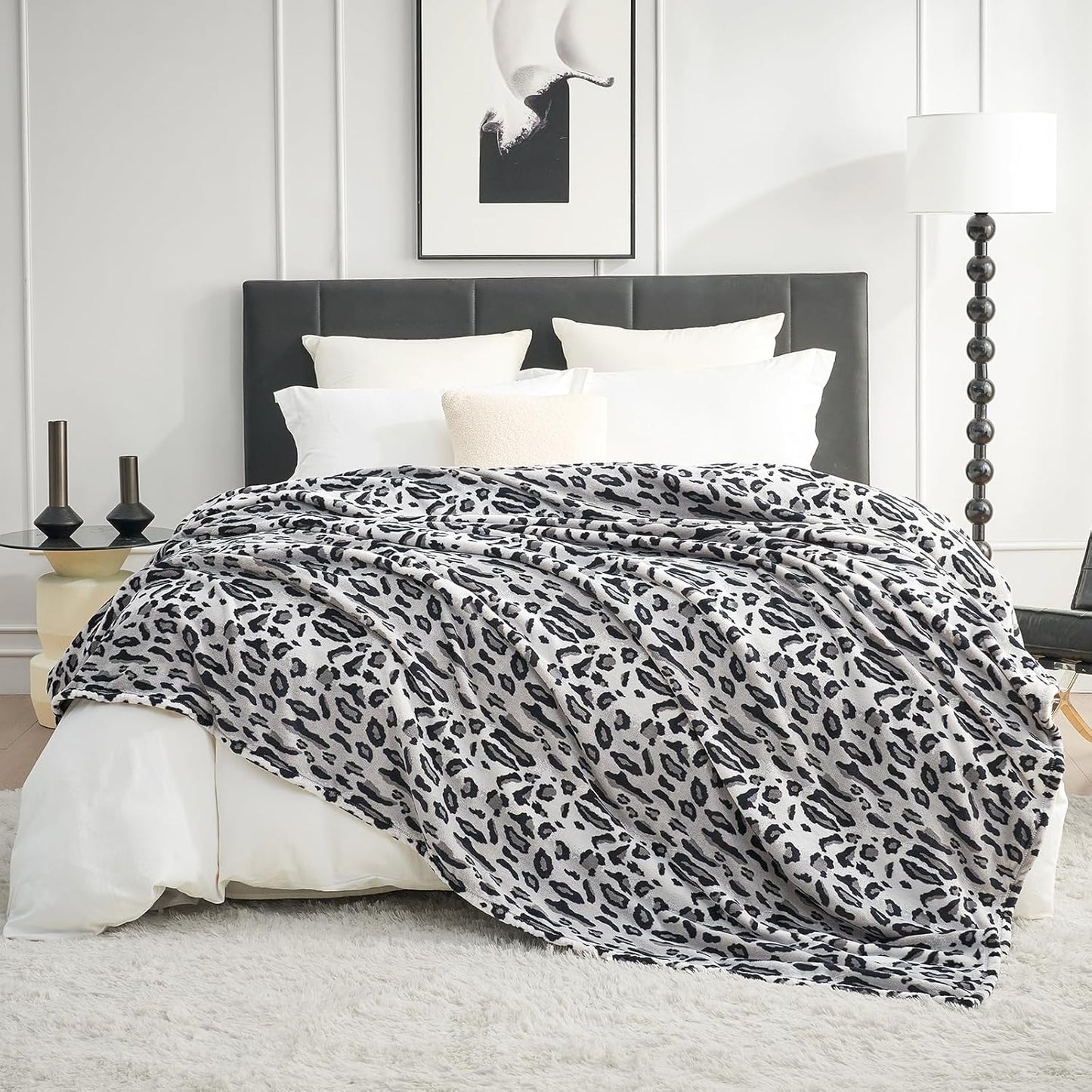 Cozy 90"*90" Bliss Leopard Print Fuzzy Throw Blanket for Bed & Couch, Thick Soft Warm Fleece Blankets for Room Decor