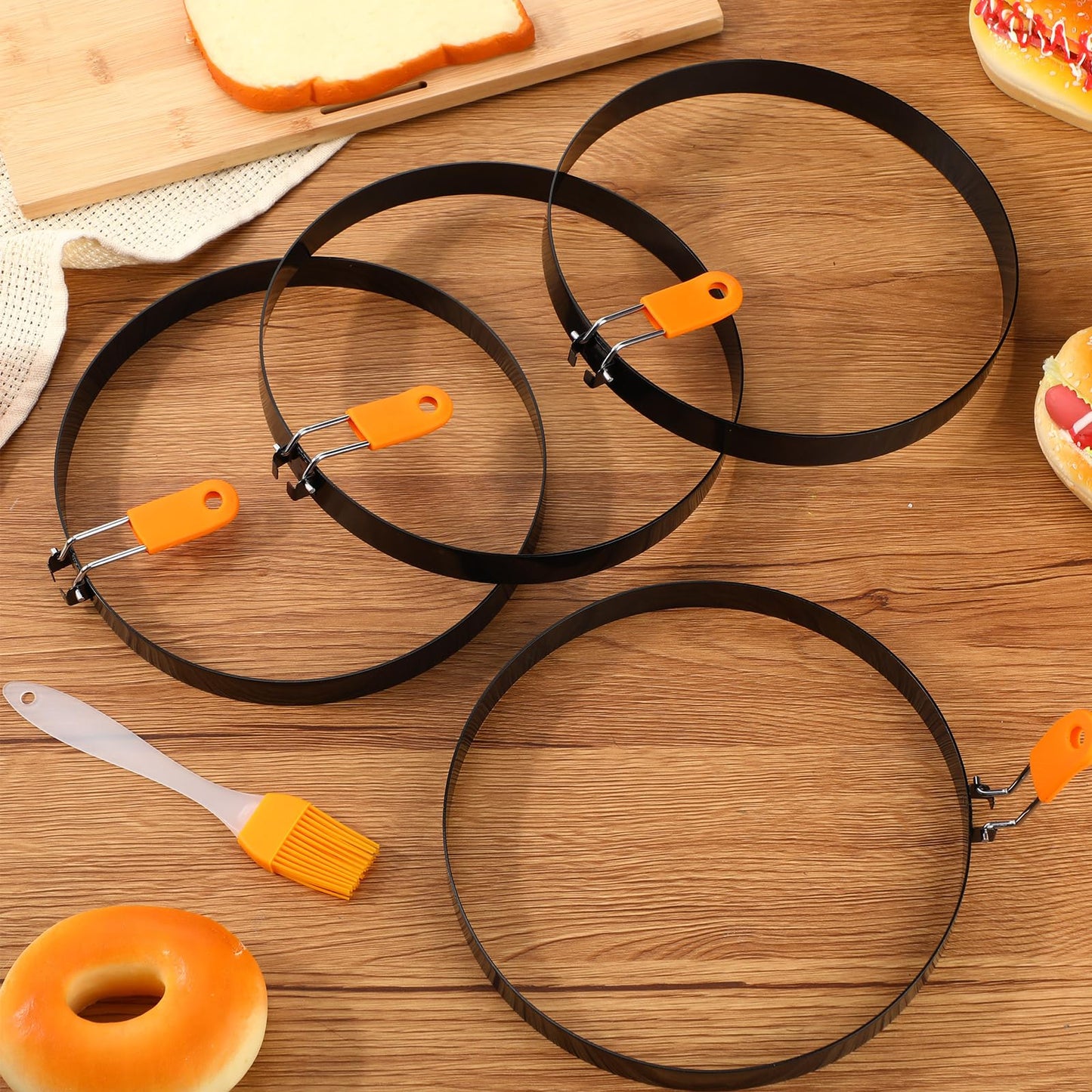 Tioncy 4 Packs Large Omelette Rings for Griddle 8 Inch Stainless Steel Nonstick Pancake Molds Round Omelet Egg Ring Maker with Silicone Handle Grill and Oil Brush for Frying Egg Omelette Muffins