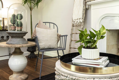 Creative Co-Op Mango Wood & Metal Round Pedestal Table