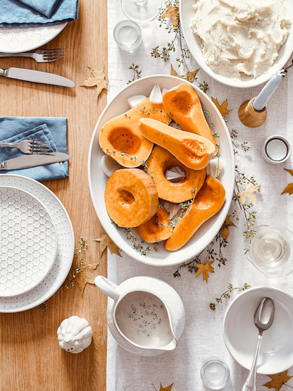 LE TAUCI Ceramic Serving Bowls Set of 2, Large Oval Serving Dishes for Entertaining, 11.8 & 13.7 Inch Salad Bowl for Kitchen Counter, Fruit Bowl, Pasta Bowls, Microwave and Dishwasher Safe - White