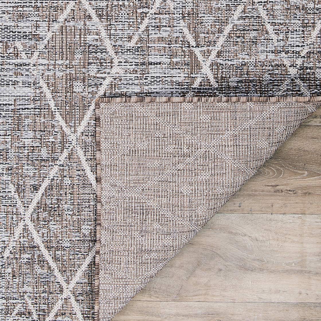 Couristan Charm Thicket Twig Indoor/Outdoor Area Rug, 2'2" x 4'3"