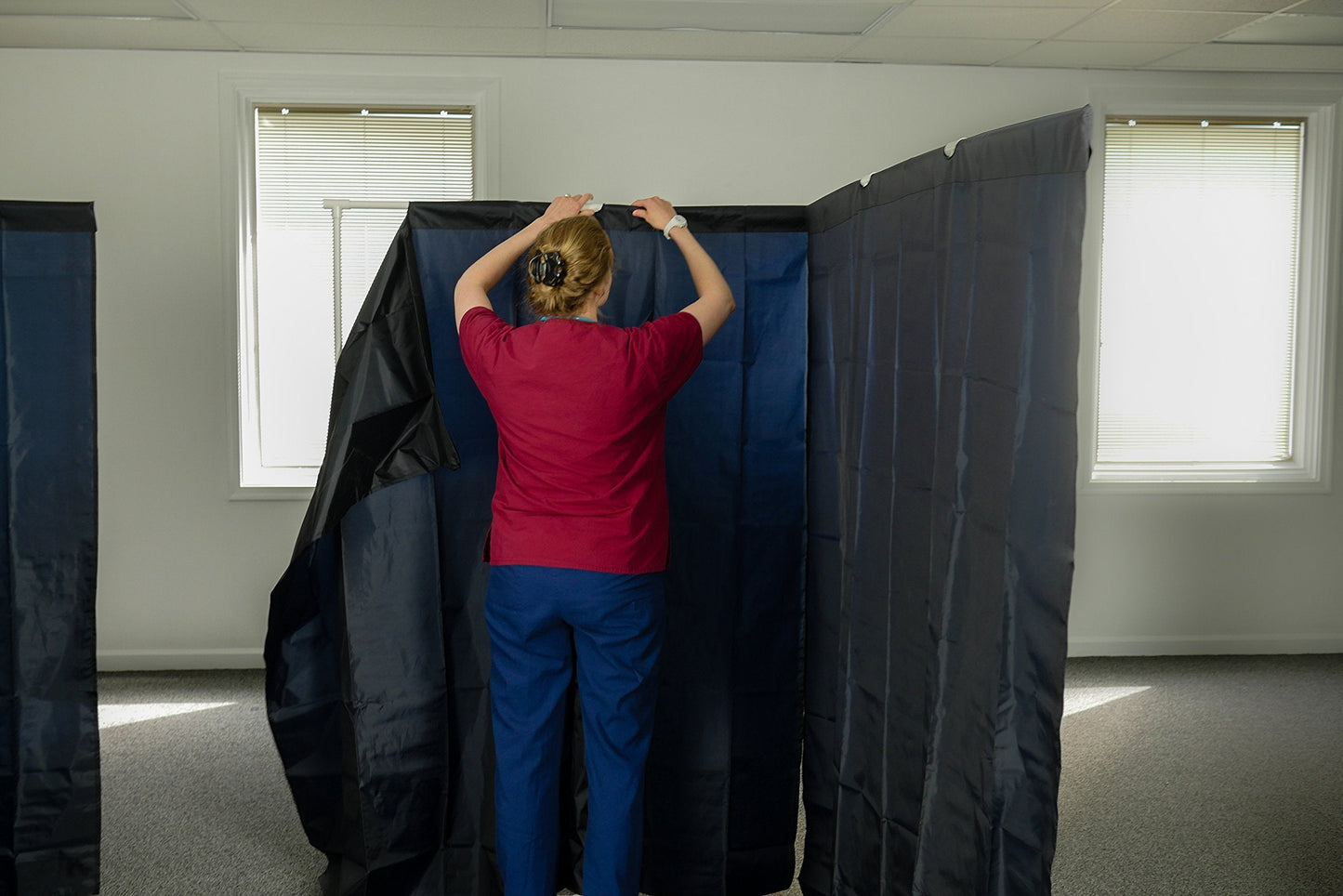 New Portable Wall | 4 Pack | Black | Portable Room Divider | Privacy Screen | Room Divider for Education, Clinics and Travel | No Tools Required