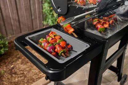 Weber Smoque™ 22‑Inch Pellet Smoker, Black – Outdoor BBQ Pellet Grill Up to 500 Degrees with SmokeBoost, SmoqueVent Airflow System & Rapid React PID Temperature Control