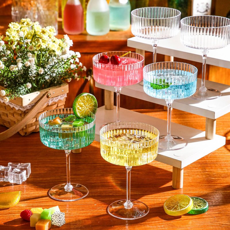 Jingmore 48 Pcs Ribbed Martini Glasses 10 oz Disposable Plastic Vintage Ribbed Coupe Glasses Unbreakable Dessert Parfait Glassware for Wedding Birthday Party Supplies (Clear)