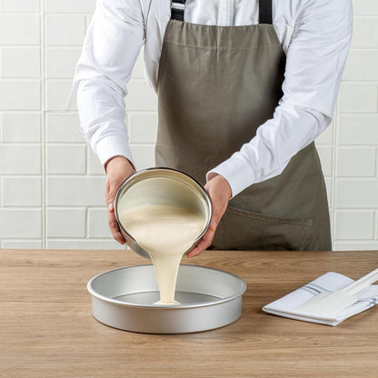 Restaurantware-Met Lux 10 x 2 Inch Straight-Sided Baking Tin, Round Cake Pan for Layer Birthday Cake