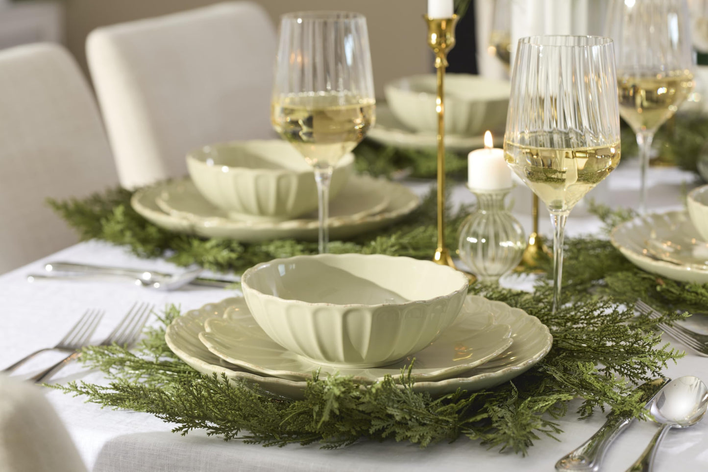 Lenox Stoneware Dinnerware Sets For 6, French Perle Scallop Matcha 18-Piece Dinnerware Set, Service For 6, Dishwasher Safe Ceramic Plates, Stoneware Dinner Plates and Bowls Sets (Green, 18 Piece)