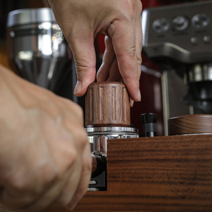 KNODOS Echo Tamper 58mm – Walnut Calibrated Coffee Tamper with Click Feedback, Stainless Steel Base – Premium 30LB Spring Loaded Espresso Tool for Perfectly Even Tamping Pressure
