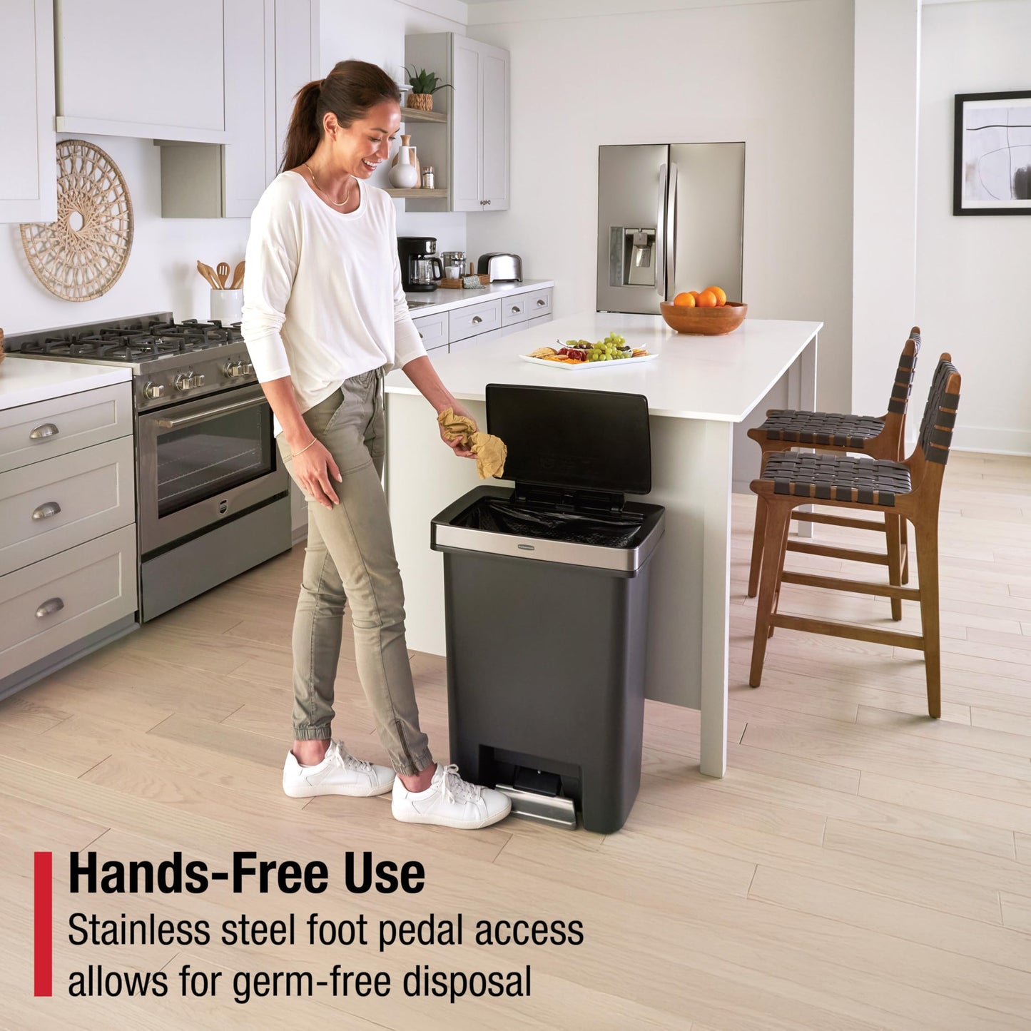 Rubbermaid Premier High-Capacity Step-On Trash Can, 19 Gallon, Single or Dual Stream Trash or Recycling, Charcoal, Stainless-Steel Rim, Lid Lock, Quiet Lid, for Home/Kitchen/Garage/Apartment