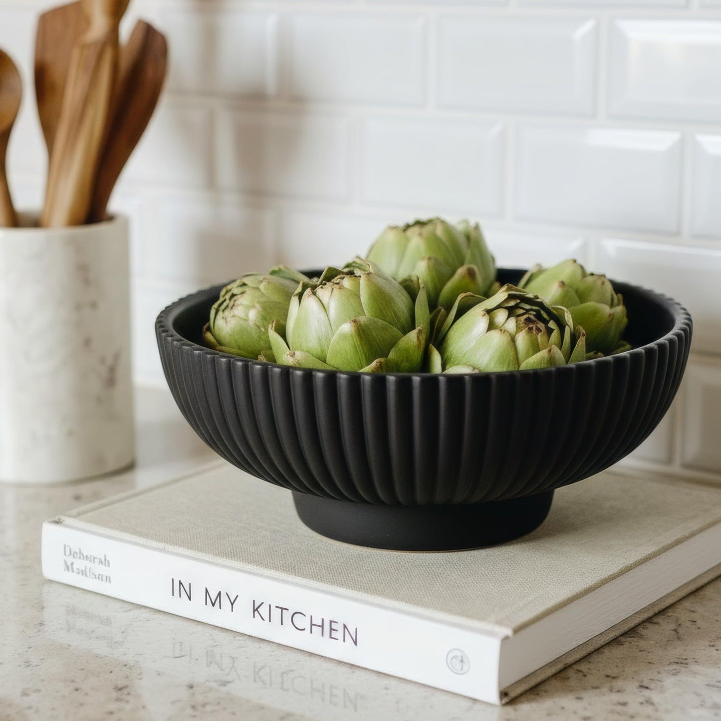 Decorative Concrete Fruit Bowl For Kitchen Counter Or Table Decor – Premium Quality Large Key Bowl Elevates Your Modern/Farmhouse Home Decoration, Showcasing Fruit or Seasonal Centerpieces in Style