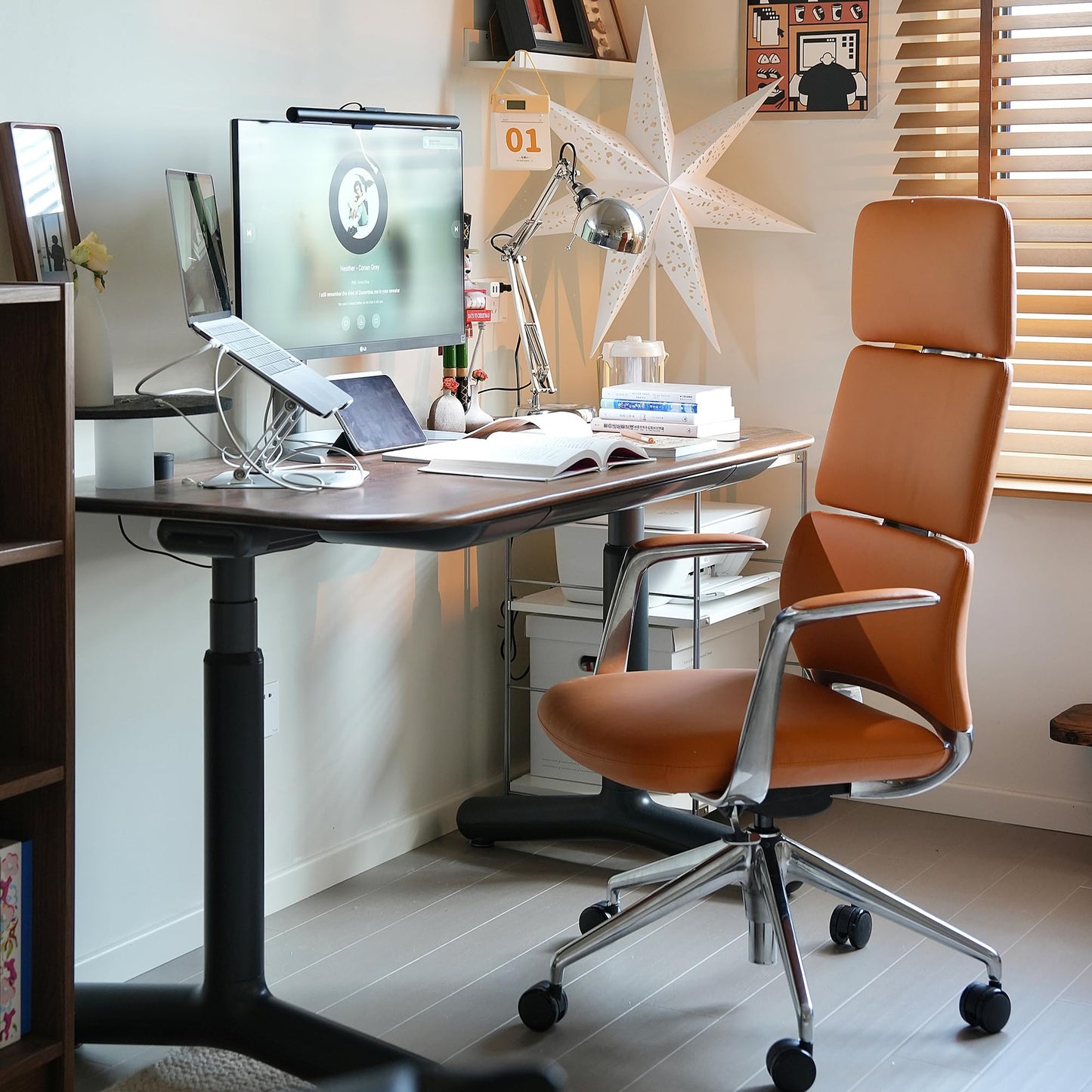TOMU Executive Leather Office Chair, Top Grain Genuine Leather Executive Chair High Back with headrest, Adjustable Tilt & Height, Ergonomic Swivel Chair with Wheels (Orange)