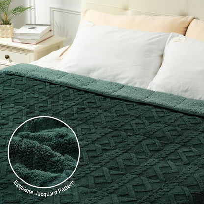 Wemore Weighted Blanket for Adults Twin Size 15 lbs, Dual Sided Soft Fuzzy Jacquard Sherpa Weighted Blankets for Sleeping, Cozy Fluffy Knitted Heavy Blanket for Couch Bed, Dark Green, 60 x 80 inches