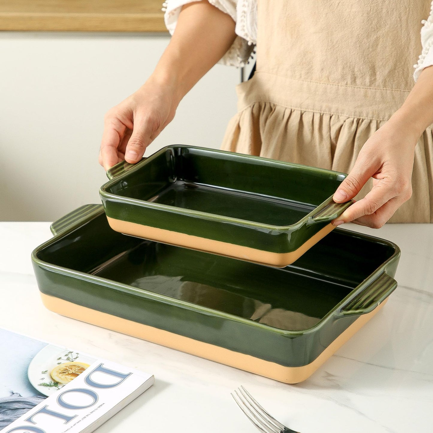 Howise Ceramic Baking Casserole Dish with Handles, Large 9x13 inch Pan and Middle Baking Pan - Porcelain Serving Bakeware Set (Forest Green)