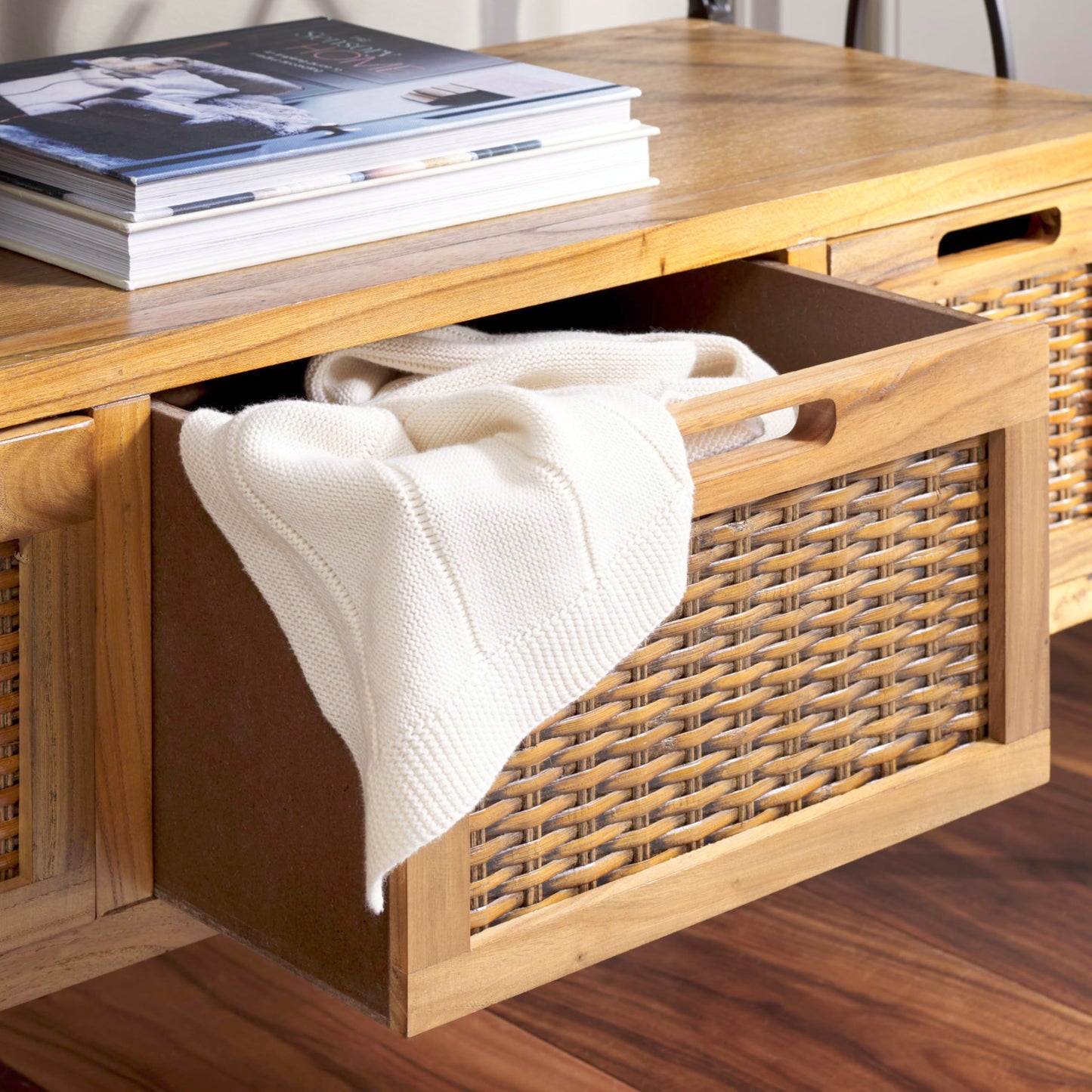 SAFAVIEH Home Collection – Joshua Oak Brown 3-Drawer Console Table with Shelf, Wicker Front Storage Drawers, Farmhouse-Inspired Accent Console for Entryway or Living Room (AMH6532C)