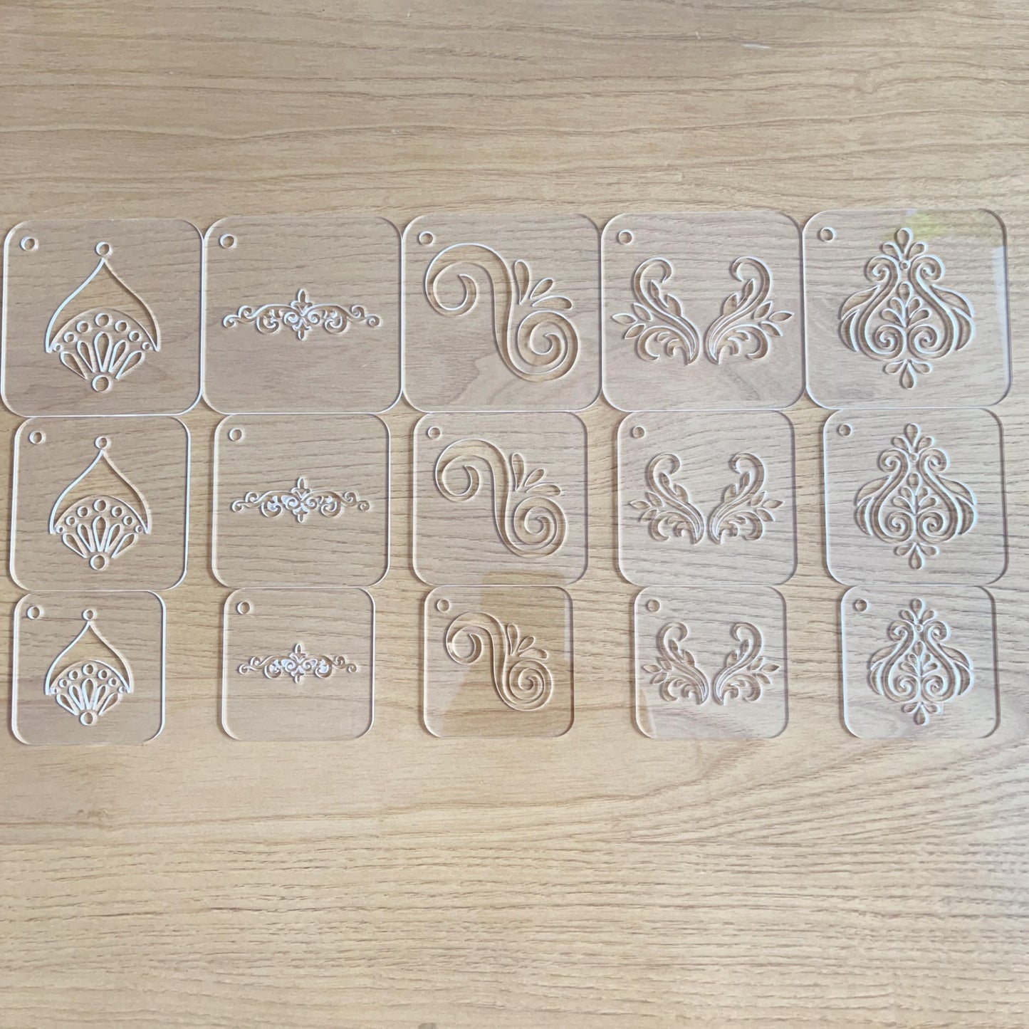 15 Pieces Acrylic Mandala Drawing Stencils, 3 Sizes 2.95/2.56/2.17 Inches with Metal Ring for Dot Art, Painting