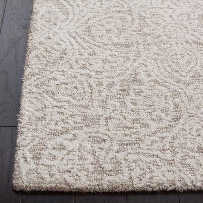 SAFAVIEH Area Rug 6x9 - Metro Collection - Natural & Ivory, Handmade Wool, Ideal for Living Room, Bedroom, Dining Space (MET998A)