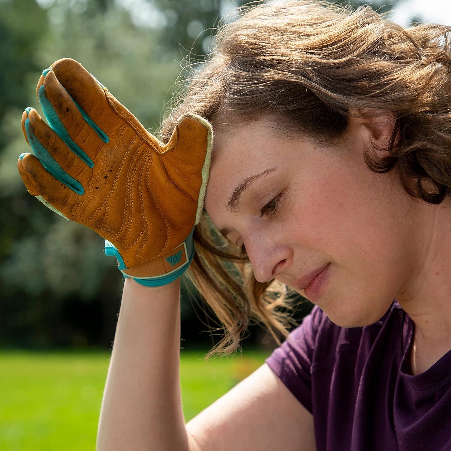 Wells Lamont Women's Medium HydraHyde Water-Resistant Leather Palm Hybrid Work Gardening Gloves (Pack of 1) Blue