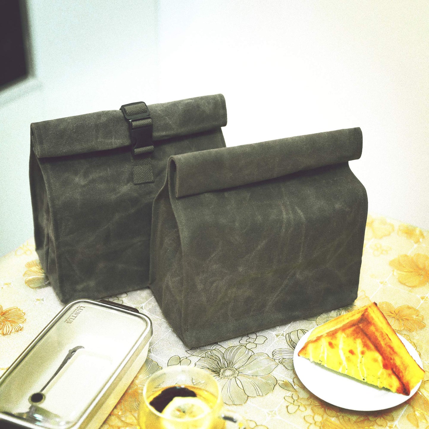 Kaaltisy Waxed Canvas Lunch Bags Heavy Duty Lunch Box Eco-friendly Reusable Lunch Sack with Hook and Loop Closure, Green, Hard Handfeel