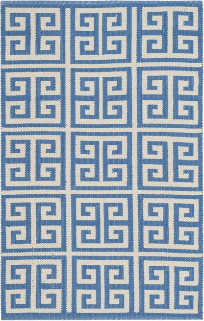 SAFAVIEH Montauk Collection Accent Rug - 2'6" x 4', Handmade Blue & Ivory Greek Key Cotton for High Traffic Areas