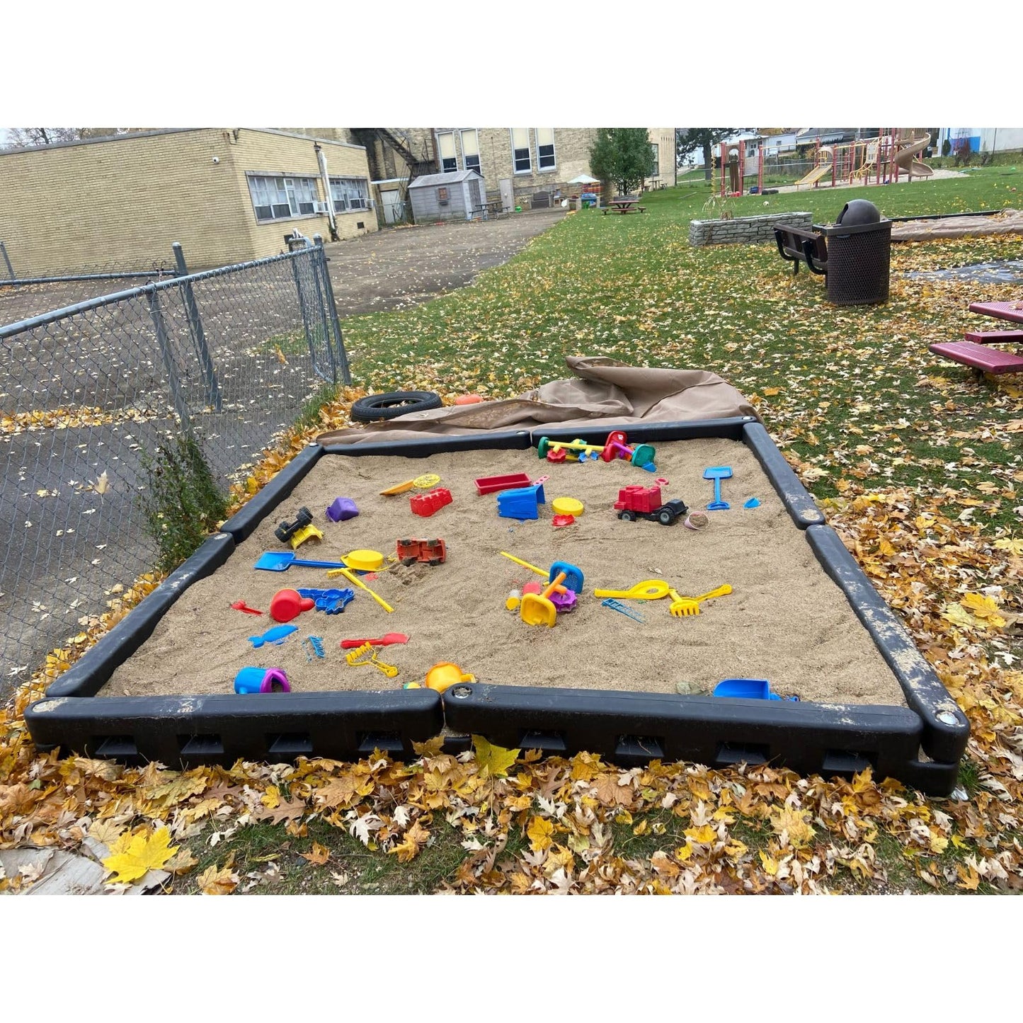 8' x 8' High-Density Plastic Sandbox with Custom Fitted Cover - Commercial Grade for Schools, Daycares, Churches & Home Use