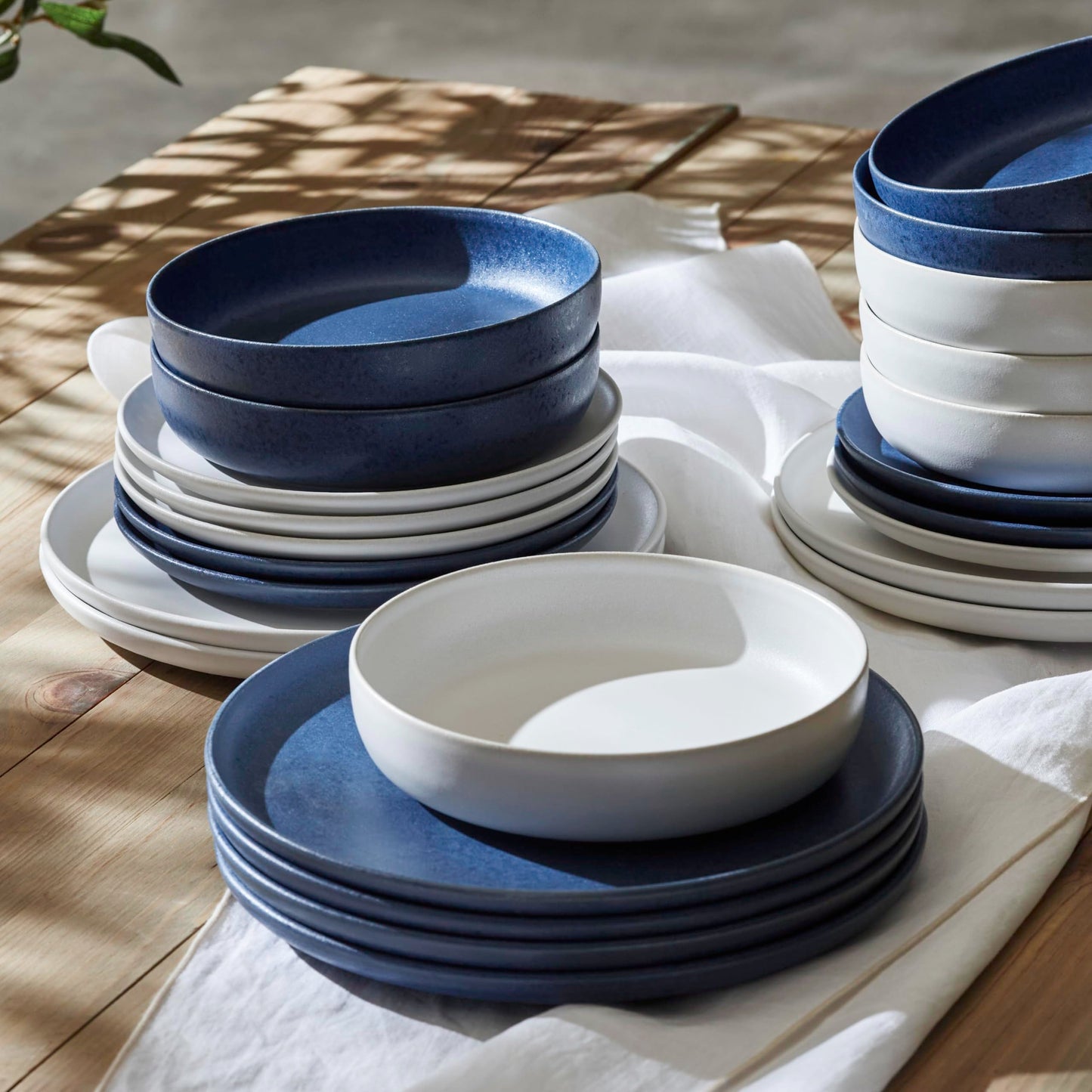 Porto by Stone Lain Macchio 24-Piece Premium Kitchen & Dining Dinnerware Set Stoneware, White Matte, Crafted in Portugal, Dishwasher and Microwave Safe Scratch-Resistant Dish Set for 8
