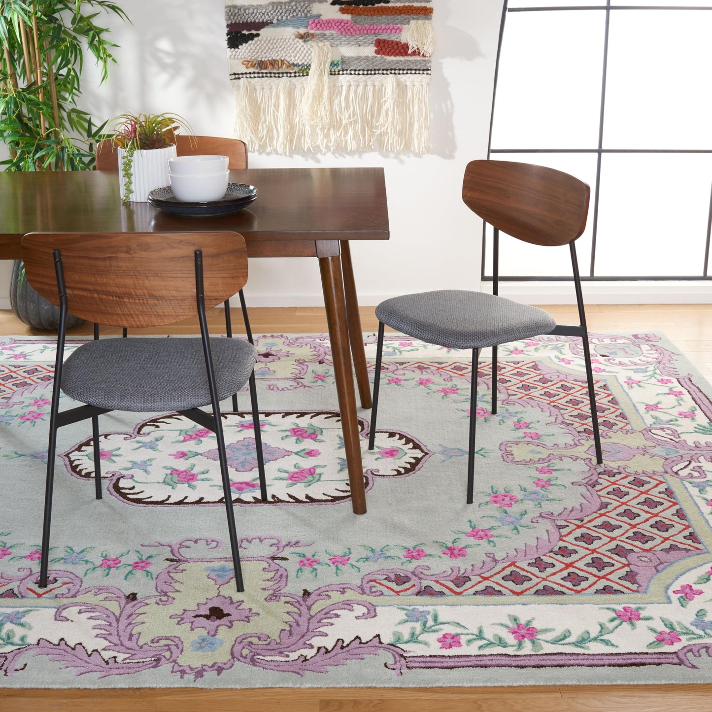 SAFAVIEH Bellagio Collection 8' x 10' Light Green/Ivory BLG535Y Handmade Medallion Premium Wool Living Room Dining Bedroom Area Rug