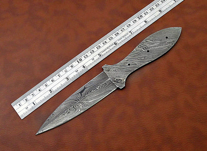 5 pieces set of 8 to 9.5 inches long hand forged twist pattern Damascus steel blank blade skinning knife set, Over all 44 inches long blades compact pocket knife blanks, knife making supplies