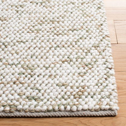 SAFAVIEH Natura Collection Area Rug - 6' x 9', Sage & Ivory, Handmade Wool, Ideal for High Traffic Areas in Living Room, Bedroom (NAT182W)
