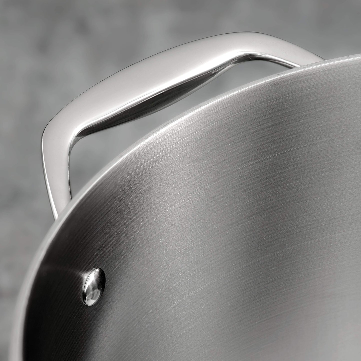 Tramontina Signature Tri-Ply Clad Stainless Steel 8-Quart Stock Pot with Lid, Induction-Ready Pasta Pot, Dishwasher-Safe, NSF-Certified, Made in Brazil