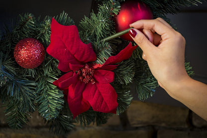Scentsicles White Winter Fir Tree Scented Christmas Ornaments with Hooks - 1 Bottle (6 Sticks)