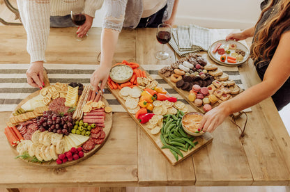 TOSCANA - a Picnic Time brand - Ravi Round Charcuterie Board, Wood Serving Platter, Cheese Board, (Mango Wood)