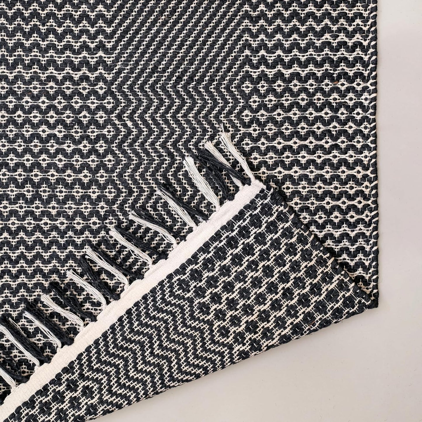 Hand Woven Jute Natural Area Rug 2x3 ft - Wavy Diamond Design for Living Rooms, Kitchen, Bedroom & Dining Decor