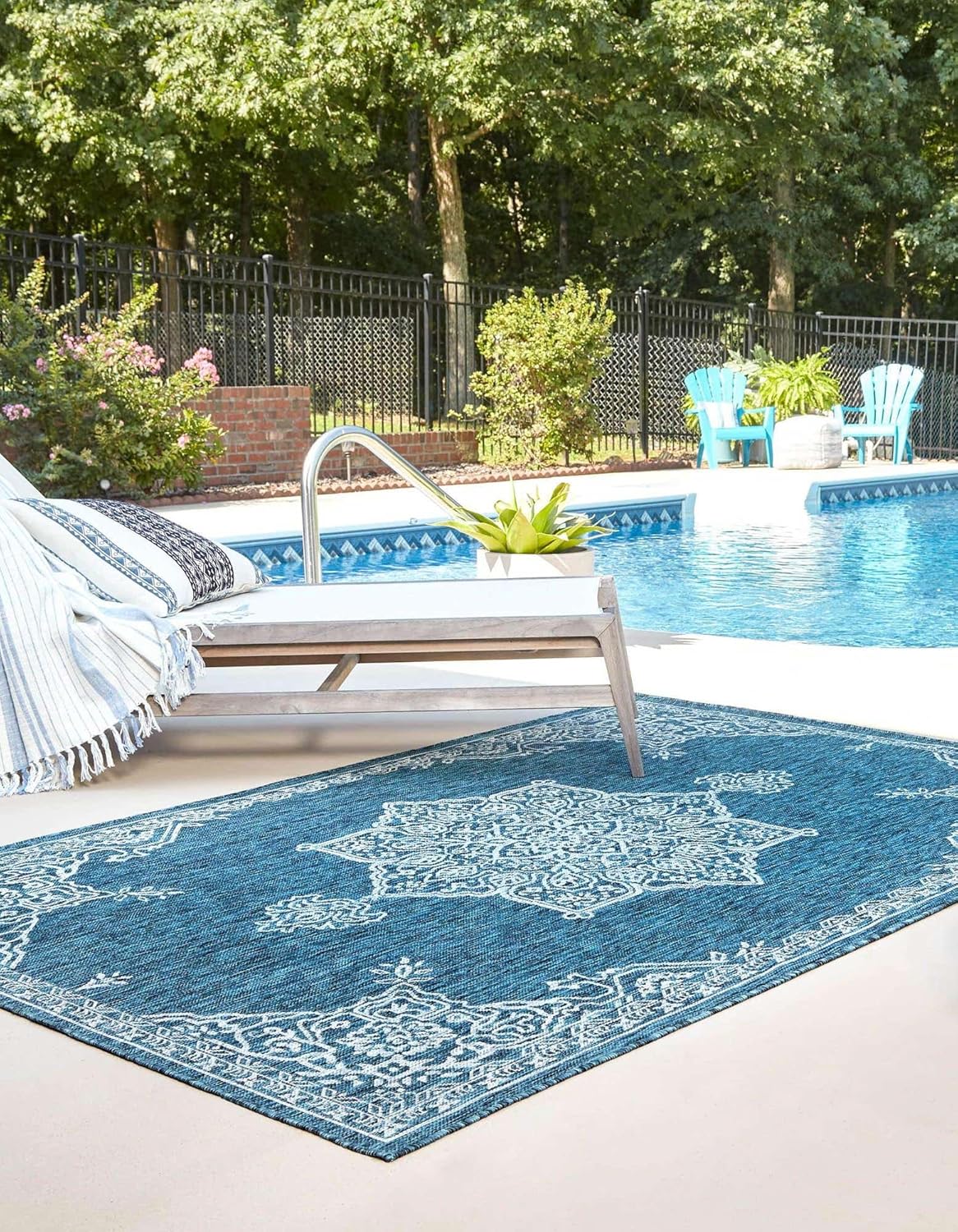 Unique Loom Outdoor Traditional Area Rug - Antique, 2' x 3' 1" Rectangle, Teal/Ivory Collection