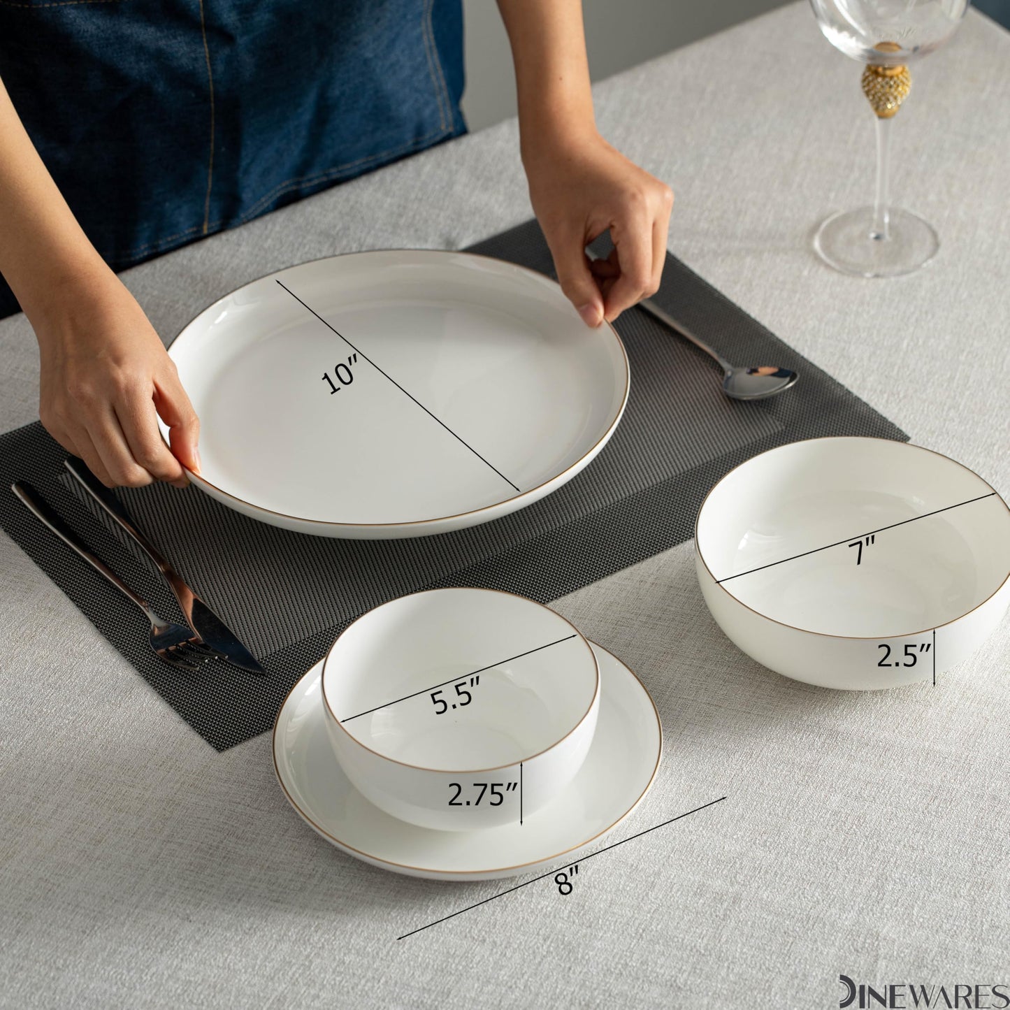 Perlaceo Luxurious Collection of 32-Piece White with Gold Rim Bone China Dinnerware Set - Lightweight and Durable - Service for 8, Including Dinner Plates, Salad Plates, and Cereal or Soup Bowls