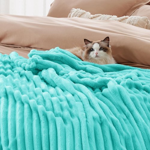 Bedsure GentleSoft Blue Full Blanket - Cozy Fleece Throw for Couch, Perfect Birthday Gift for Women, 84x90 Inches