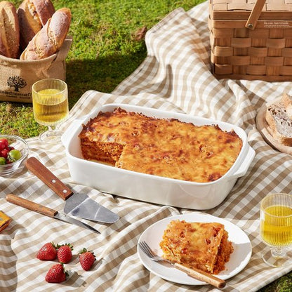 Large Ceramic Casserole Dish - 4.0 Quart Stoneware Baking Dish with Lid | 9x13 Inch Lasagna Pan in White