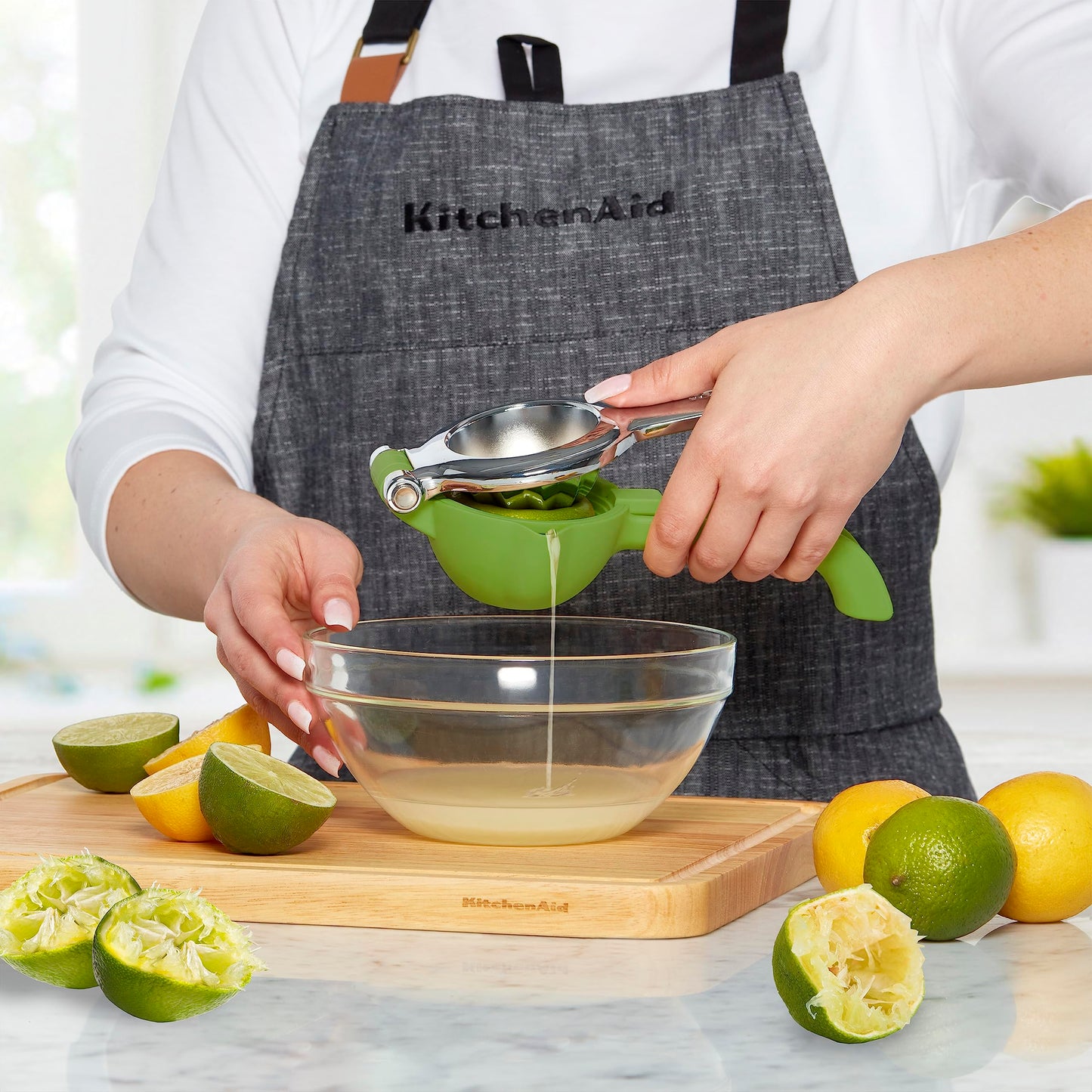 KitchenAid Citrus Juice Press Squeezer for Lemons and Limes with Seed Catcher and Pour Spout, 8 Inch
