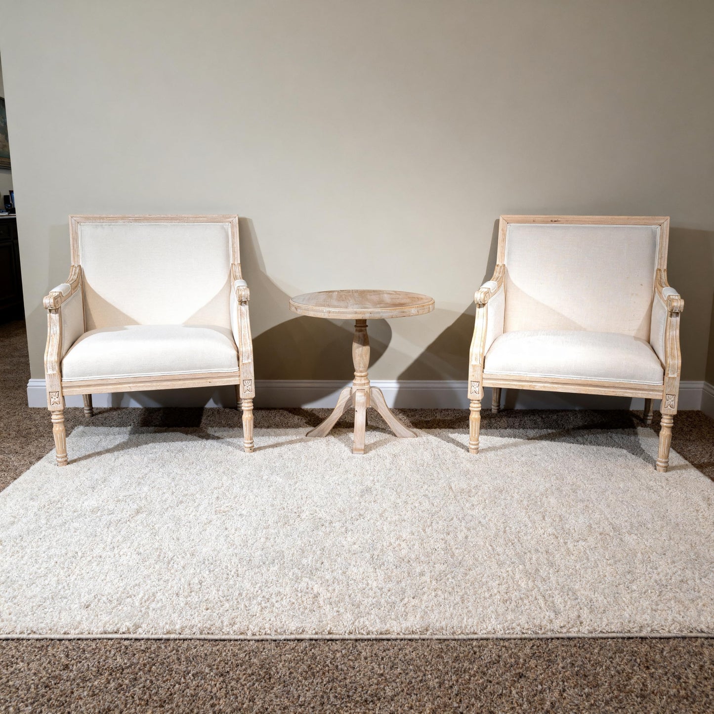 French Accent Chair(Single),Traditional Solid Wood Frame Armchair with Linen Upholstery,Distressed Antique Finish,Foam-Cushioned Seating for Living Room,Bedroom,Office,Reading Nook,Home Décor,Beige