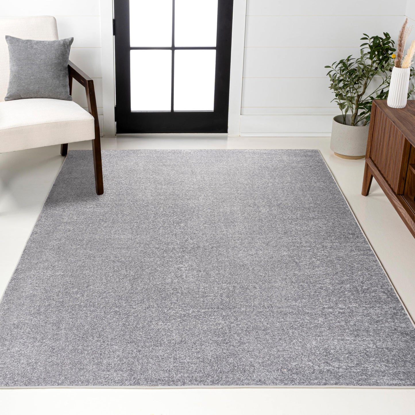 JONATHAN Y Haze Solid Low-Pile Gray Indoor Area Rug 10x14, Coastal,Bohemian,Minimalist,Classic, Easy-Cleaning for Living Room,Bedroom,Kitchen,Pet Friendly,Non-Shedding (SEU100A-14)