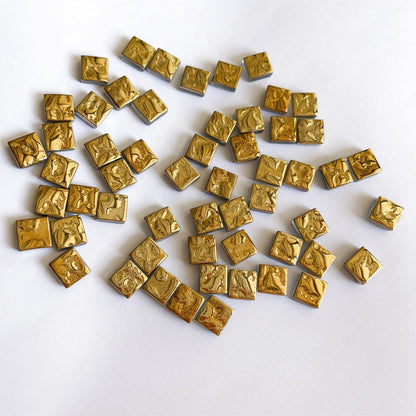 NUO RUI 100 Pcs Gold Mirror Mosaic Tiles, Mini Square Mirrors for Arts Crafts Projects (Gold)
